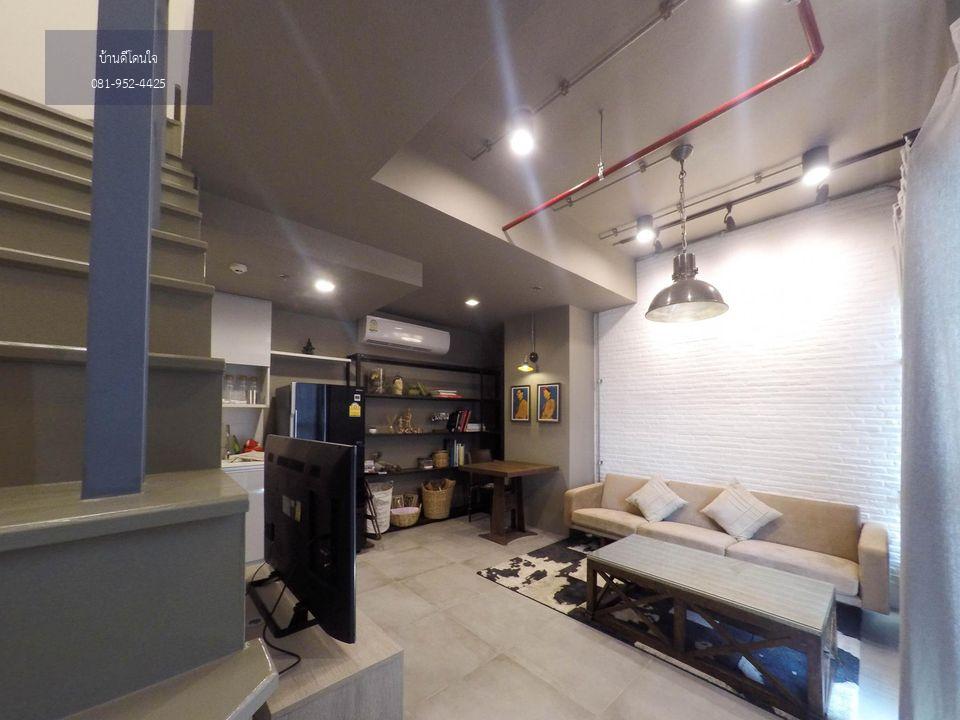 (For rent) IDEO MOBI สุขุมวิท 81 ห้อง Duplex (1bed, 1bath) ห้องใหญ่ เพดานสูง แต่งครบพร้อมอยู่ ติด BTS อ่อนนุช